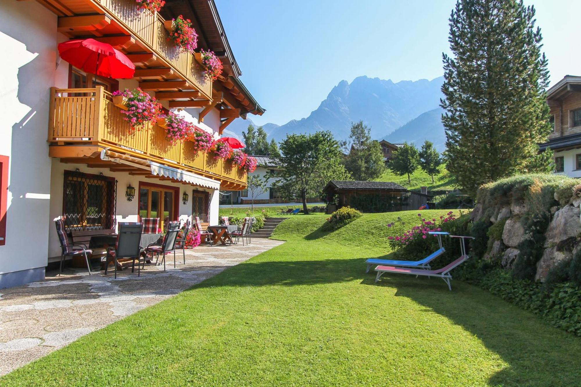 Haus Bergliebe Apartment Maria Alm am Steinernen Meer Exterior photo